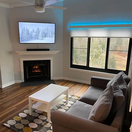 Modern Condo With Ski In & Ski Out - Silver Creek Lodge, スノーシュー エクステリア 写真